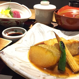 8月 昼御膳 カジキの胡麻味噌焼き など 味処えんどう 植田 名古屋市営 懐石 会席料理 食べログ 8月 昼御膳 カジキの胡麻味噌焼き など 味処えんどう 植田 名古屋市営 懐石 会席料理 食べログ