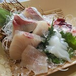 Umi No Sachi Shokudokoro Echizen - お造り定食Bコースのお造り5種