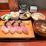 いわな - 飛騨牛のにぎりといわなのにぎり膳。1800円+税