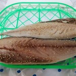 丸亀名産店 - 鯖の干物　塩味　1000円(一皿三尾)