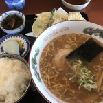 手打うどん 味乃屋 - 