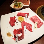 松阪牛焼肉　一徹 - 塩タン、松阪牛焼肉３種、ステーキ肉１種。