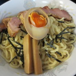 园々 - 濃厚な味玉もいい感じぃぃぃ