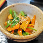八百音 - 