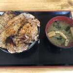 Resutohausukashiwa - 炭焼豚丼(中盛・ロース＆バラ)