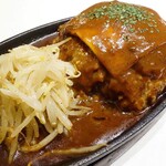 肉の匠 将泰庵 - 黒毛和牛飲めるハンバーグ御膳
            チーズデミグラス 400g 2300円