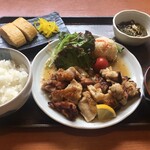 うまか房 - 鳥のカットステーキ定食