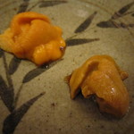 鮨 さいとう - 馬糞雲丹と赤雲丹（2012/5）