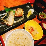 京町家 - 2種の焼魚御膳1000円