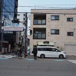 すし政 - 空堀ど～り商店街の入口横（上町筋側）にお店はある