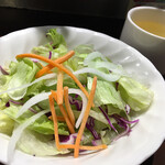 ikinarisute-ki - ランチセットのサラダとスープ