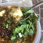 Spice&Dining KALA - 見た目は完全に麻婆豆腐ですが、食べるとちゃんとKALAしてますよ～(*^O^*)