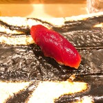 うを徳 - 塩釜本鮪の赤身のにぎり