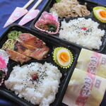 つつみ屋 - 日替わり弁当　各450円