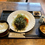エルインティ - 和風ハンバーグ定食
      ９５０円