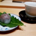 肉屋 田中 - 水饅頭