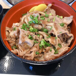 San'Youji - カルビ丼、ご飯の量にビックリ