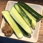 大倉山もつ肉店 - もろきゅう