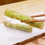 勢麟 - とれとれのアスパラは水分が滴る