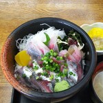 Marusen Kaikan - いわし丼