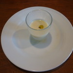 ラ・サンテ - ホワイトアスパラの冷製スープ（ランチ アミューズ）