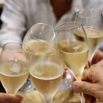 波へい - シャンパーニュで乾杯〜♪