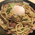 ロメスパバルボア - 焼きカルボナーラ普通盛、ベーコン、温玉トッピング