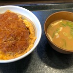 Nakau - カツ丼並590円＆みそ汁100円