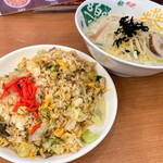 龍華 - 豚骨ラーメン レタスチャーハン 700円税別