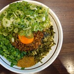 麺屋らくだ - ネギ盛り台湾まぜそば