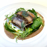 レストラン リューズ - 前菜2
                    八色椎茸のタルト仕立て ラルドの薄いベール