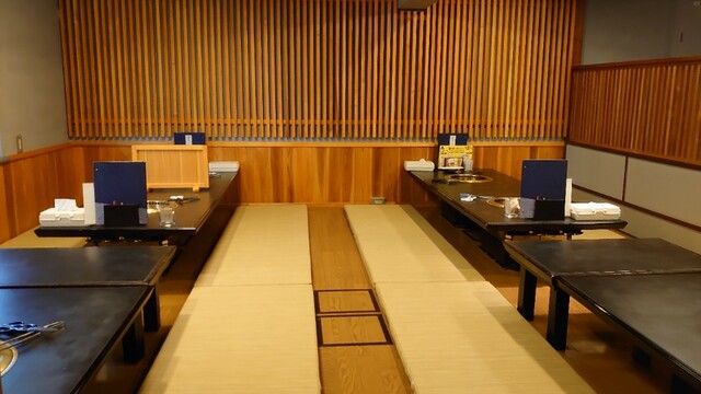 ヤキニク ホルモン アイニク 日吉町 焼肉 食べログ