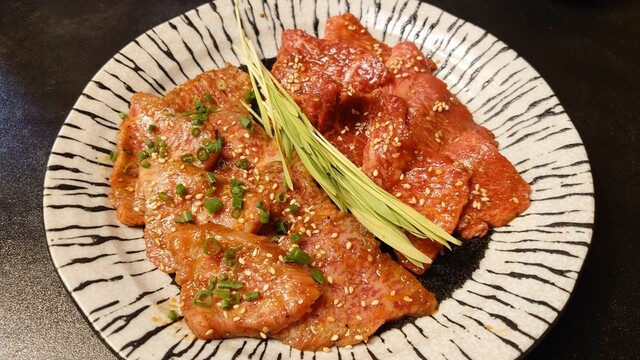 ヤキニク ホルモン アイニク 日吉町 焼肉 食べログ