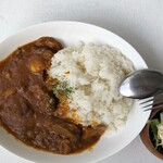 KokoFLAT cafe Hommachi - 牛すじカレー