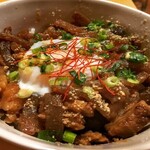 KokoFLAT cafe Hommachi - ぼっかけ丼温玉のせ