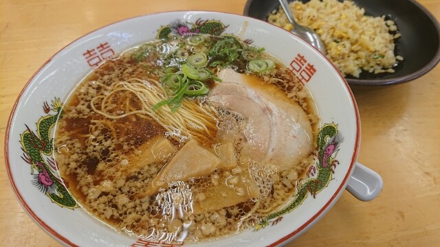 博多金龍 山大通店 湯田温泉 ラーメン 食べログ 博多金龍 山大通店 湯田温泉 ラーメン 食べログ