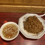 中華料理 ミッキー飯店 - にんにくチャーハン　730円