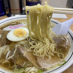 Chuukasoba Fujiya - 麺はストレート細麺です