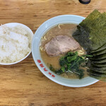 ラーメン六角家 - 