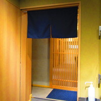 吉祥寺 鮨 栞庵 やましろ - 【2020年６月３日】３階に上がると『鮨 栞庵 やましろ』さんあります。