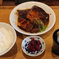 つきはし - サバの味噌煮膳 1,100円
