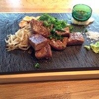 鉄板焼 摩天楼 東京スカイツリー・ソラマチ店 - 国産牛のサーロインステーキ
