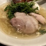 塩らー麺 本丸亭 - チャーシュー
