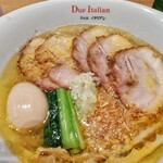 黄金の塩らぁ麺 ドゥエイタリアン - 