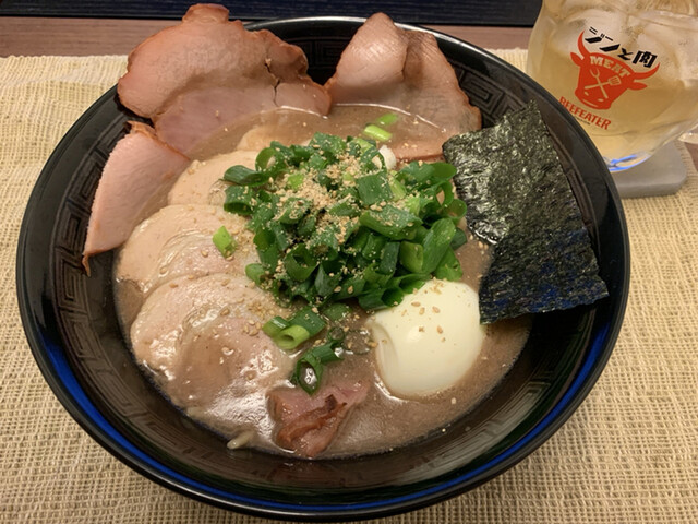 豚の骨 帯解 ラーメン 食べログ