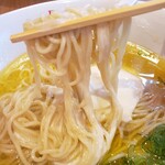 黄金の塩らぁ麺 ドゥエイタリアン - 