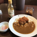 CoCo壱番屋 - ポークカレー200g+1辛+半熟タマゴ+牛メンチ