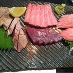 まぐろ家 旬秋 - 2012.5.24  大トロ、赤身、つのトロ、頬肉の炙りの豪華お造り盛り合わせ。