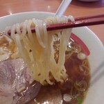 Kouraku En Tomesanu Maten - 麺は何時もの感じですがスープが違います。