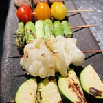 Assortment of 6 types of vegetable garden Grilled skewer